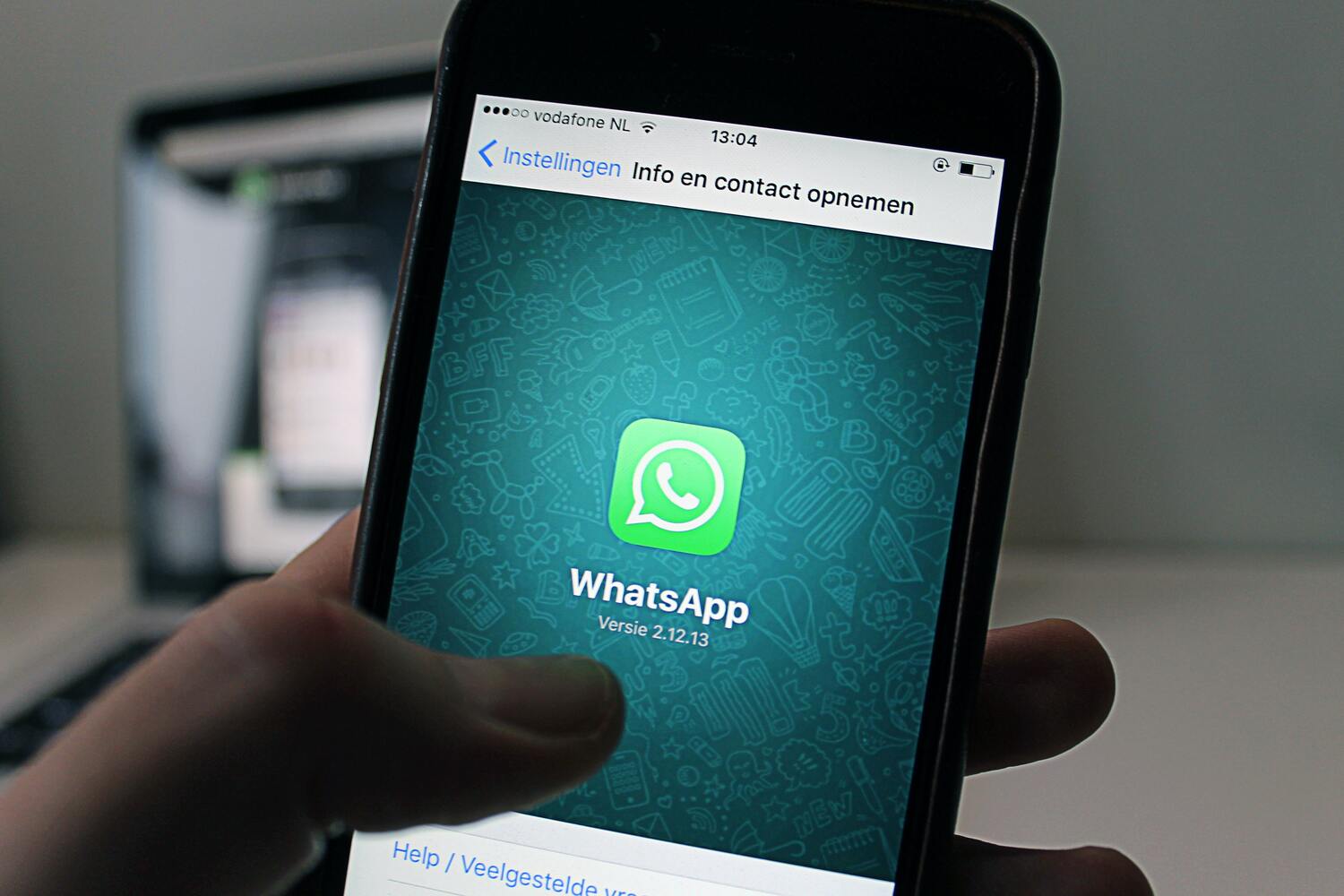 El secuestro de WhatsApp consiste en suplantar tu identidad y pedir dinero a tus contactos