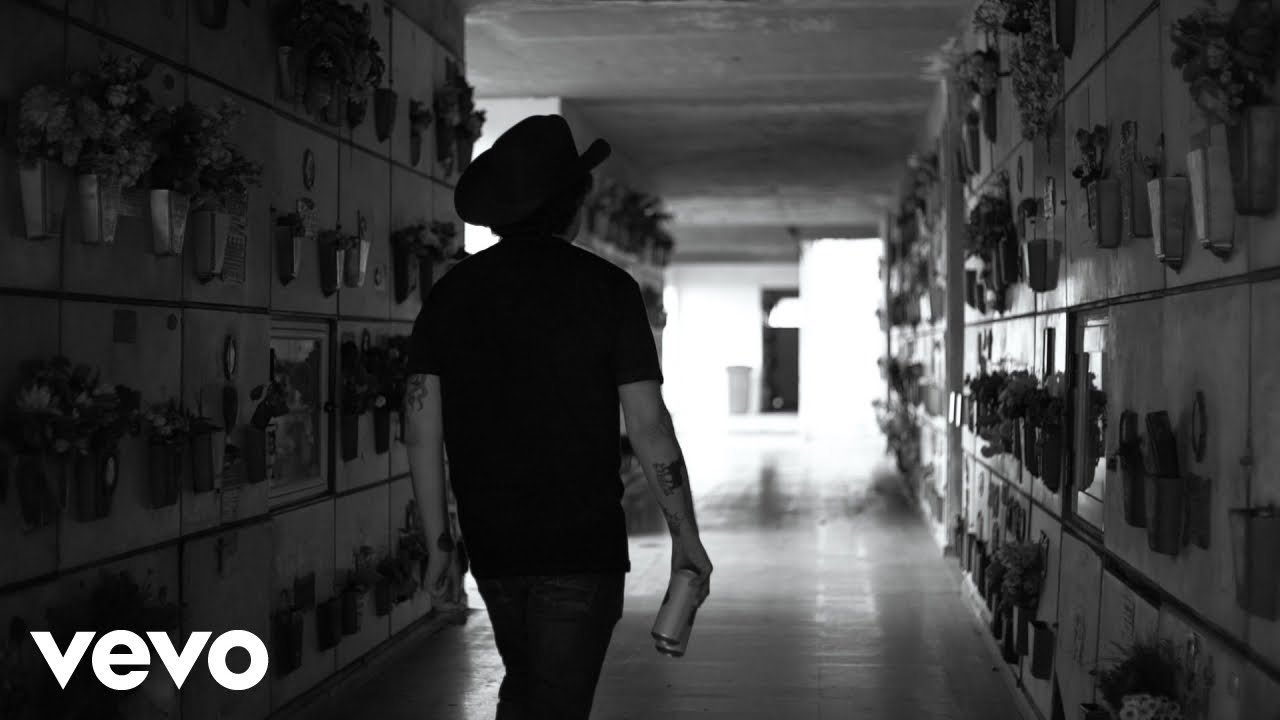 Andrés Calamaro vuelve a Chile y estrena nuevo vídeo “My Mafia”