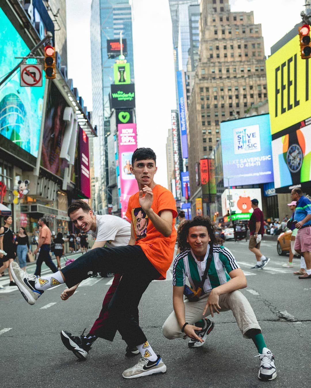 FLANGR va con todo y lanza dos nuevos singles