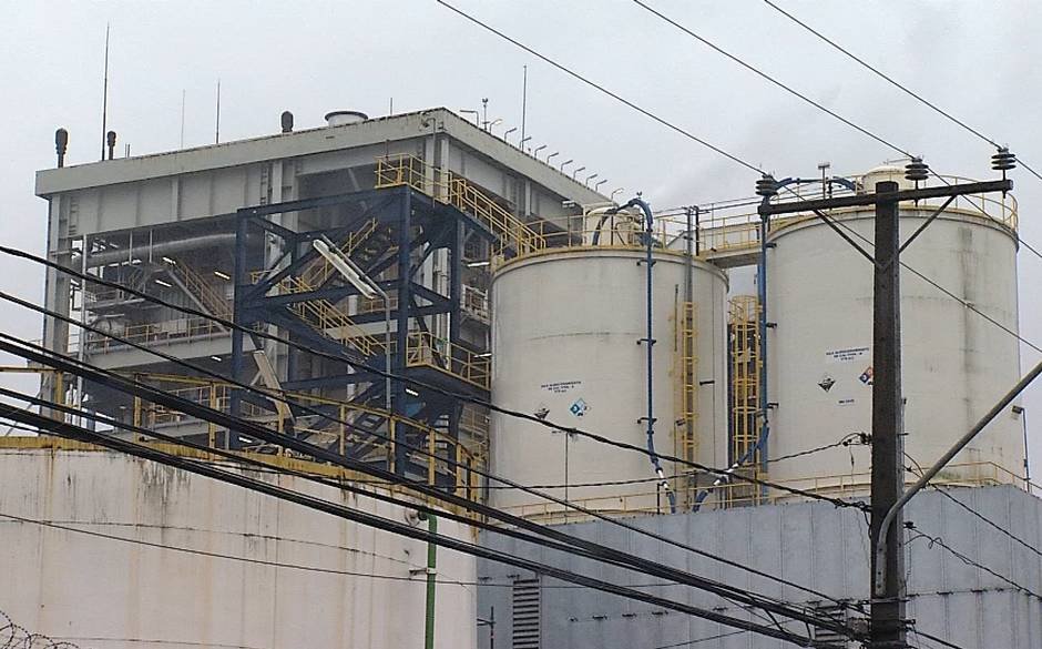 Vecinos dudan  que termoeléctricas “cerradas” no estén operando: Piden que sean desmanteladas