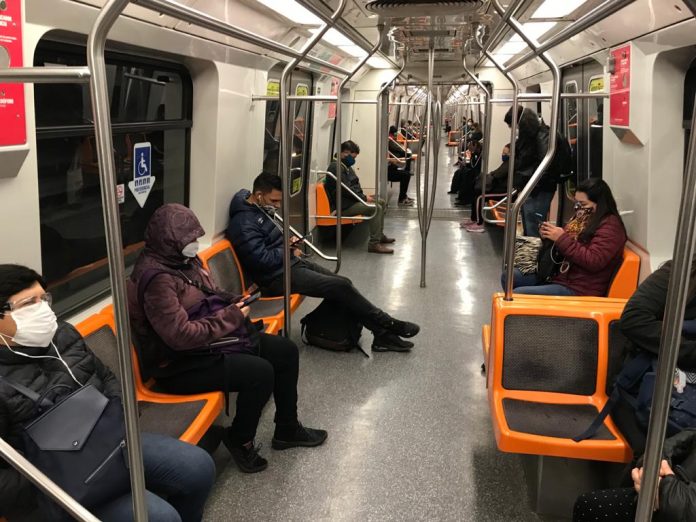 Metro de Santiago covid-19