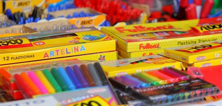 Proyecto que prohíbe exigir útiles escolares de marcas específicas pasó al Senado