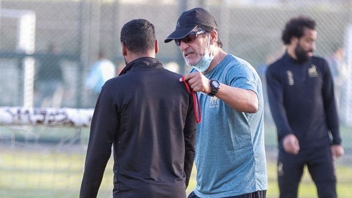 Mario Salas continúa su carrera como entrenador en Egipto