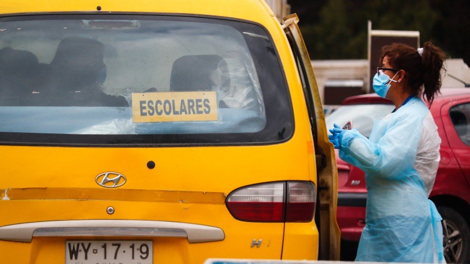 Autoridades entregan recomendaciones sanitarias para el transporte escolar