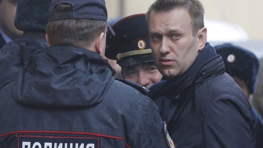 Justicia rusa decreta prisión para líder opositor