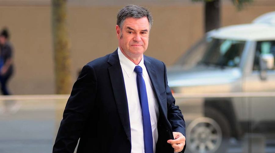 Cortes de luz: Ossandón anuncia demanda colectiva contra eléctricas