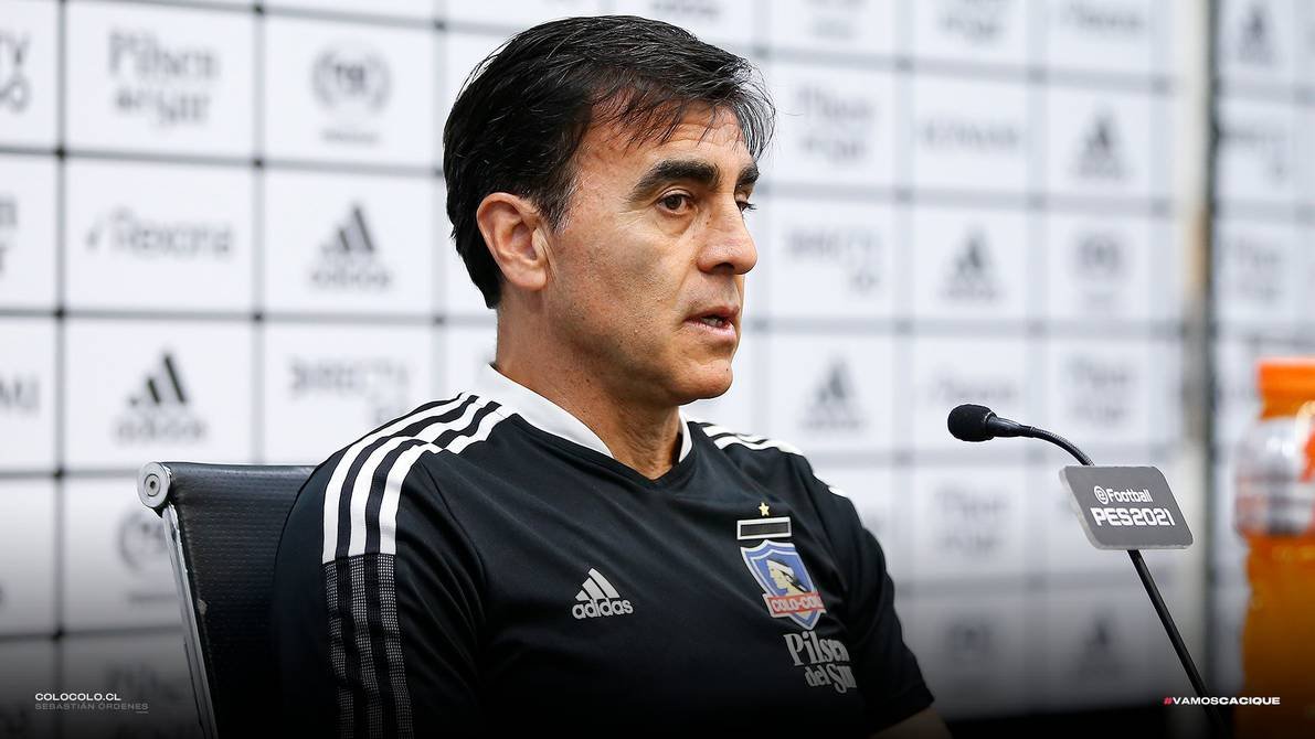 Gustavo Quinteros molesto con Blanco y Negro por la conformación del plantel