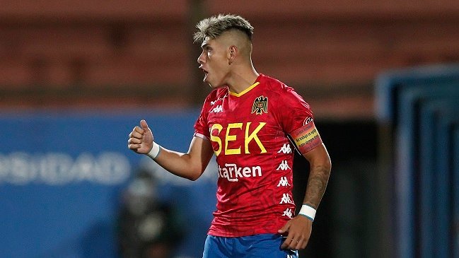 Inter de Porto Alegre y Unión Española logran acuerdo por Carlos Palacios