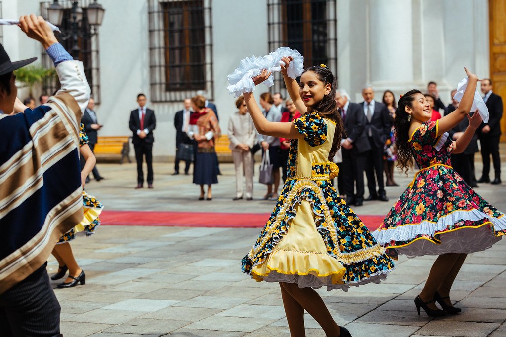 Minsal anunciará plan para celebrar Fiestas Patrias con más libertad