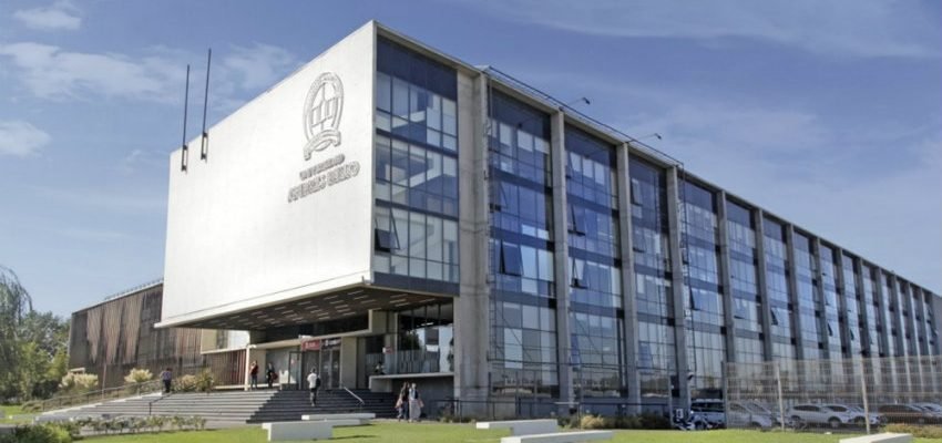 UNAB se querella por “ofertas” online para aprobar exámenes