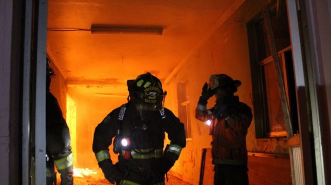 Incendio en Cañete deja pérdidas avaluadas en $1.500 millones