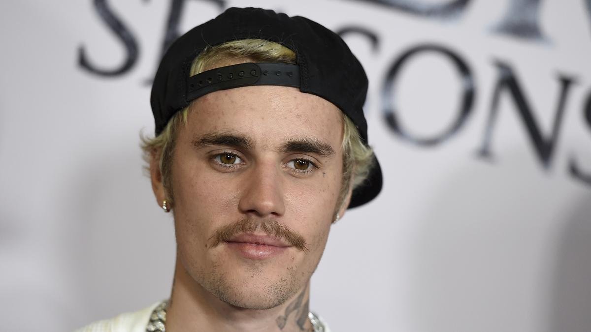 Justin Bieber lidera las 10 canciones más escuchadas de Spotify en el mundo