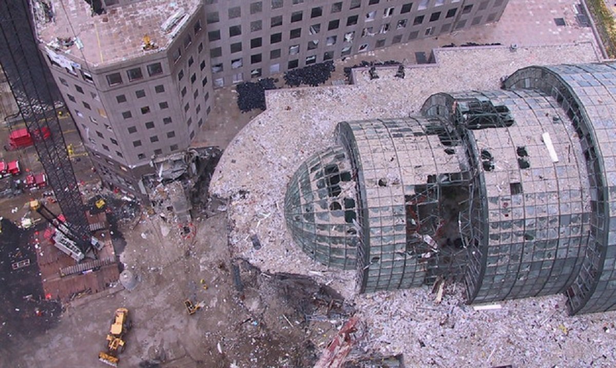 Liberan fotos inéditas del atentado a las Torres Gemelas