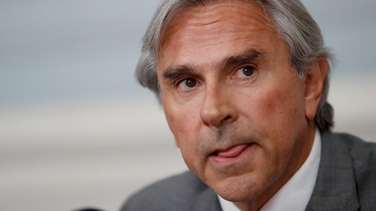 ivan moreira excremento