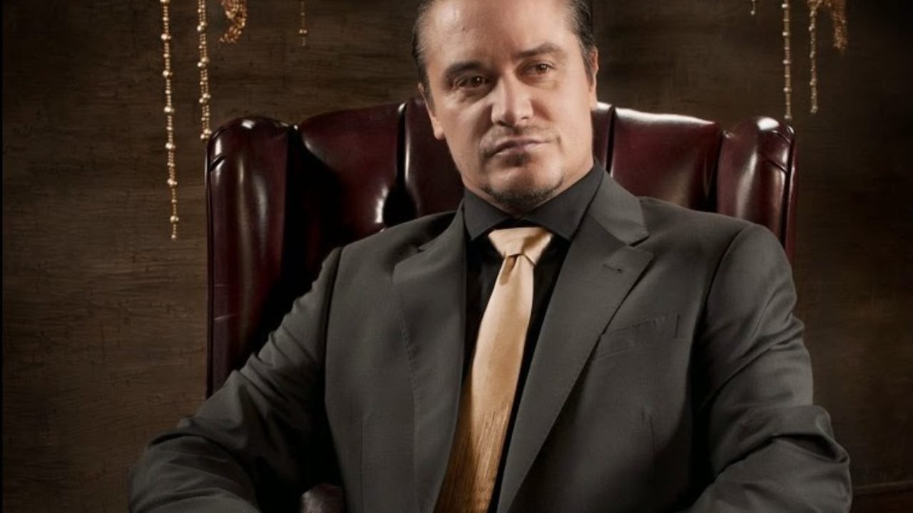 Mike Patton cancela gira de Faith No More por “problemas de salud mental”