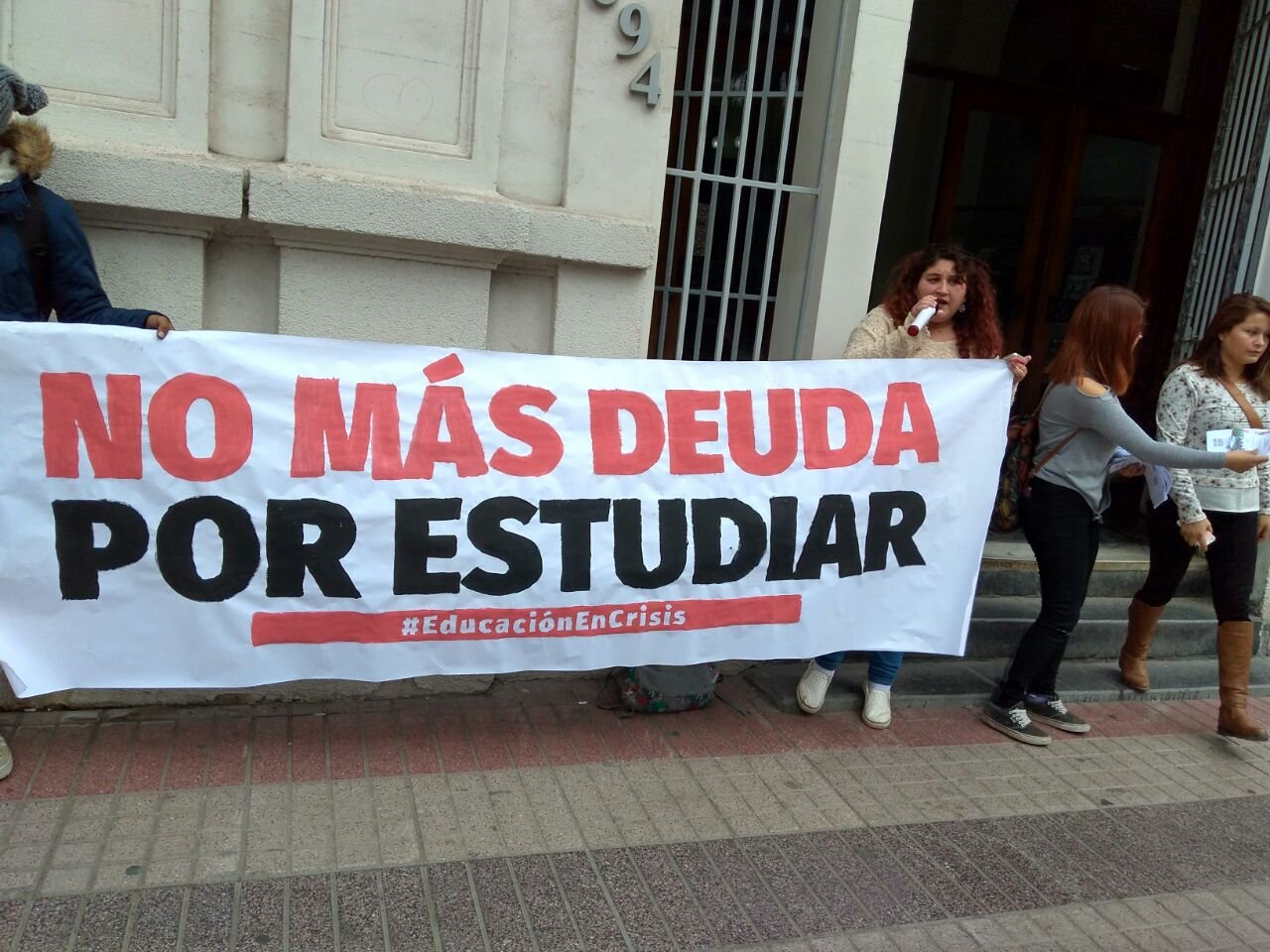 Cómo postular al reembolso de cuotas pagadas del CAE