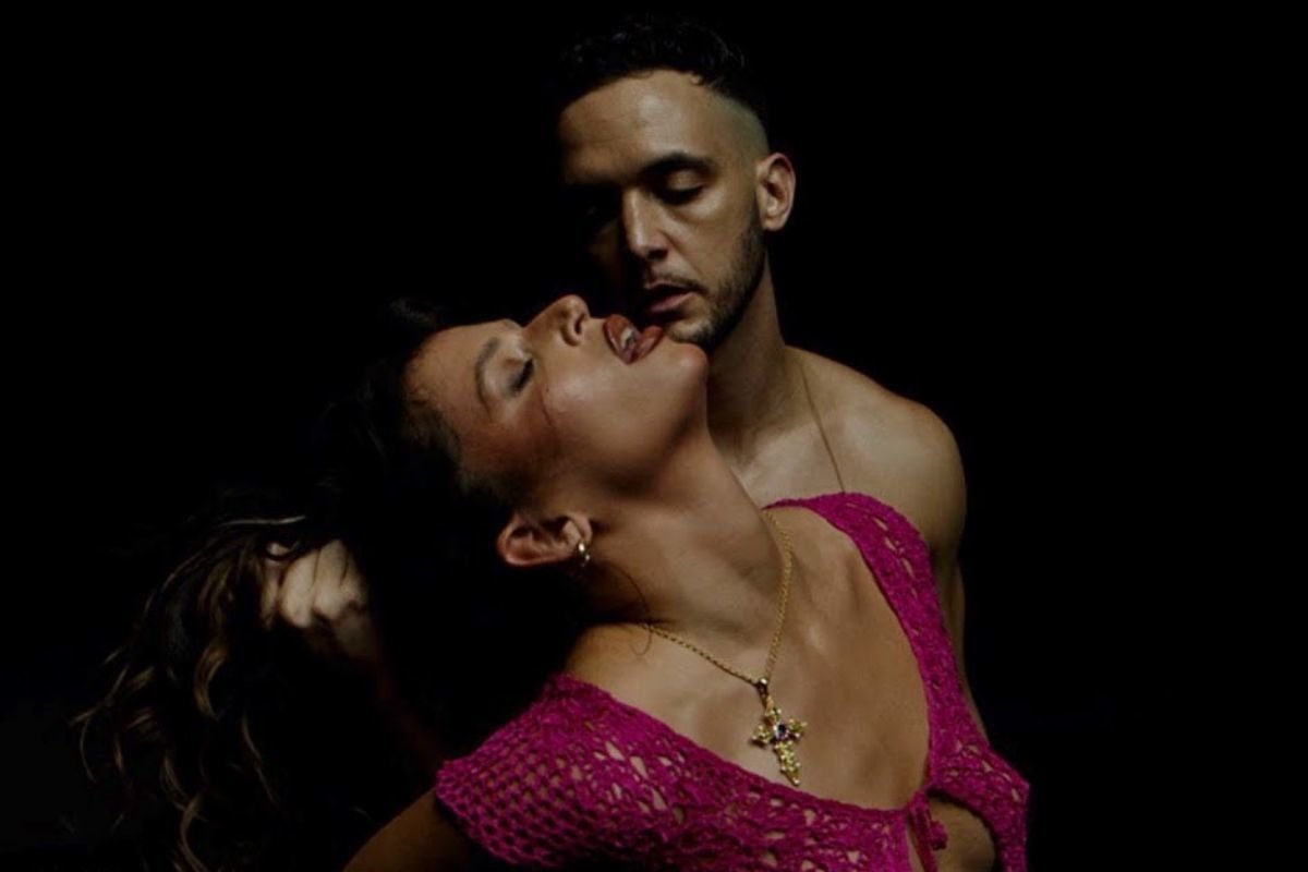 Purificarán catedral donde se grabó video de C. Tangana y Nathy Peluso