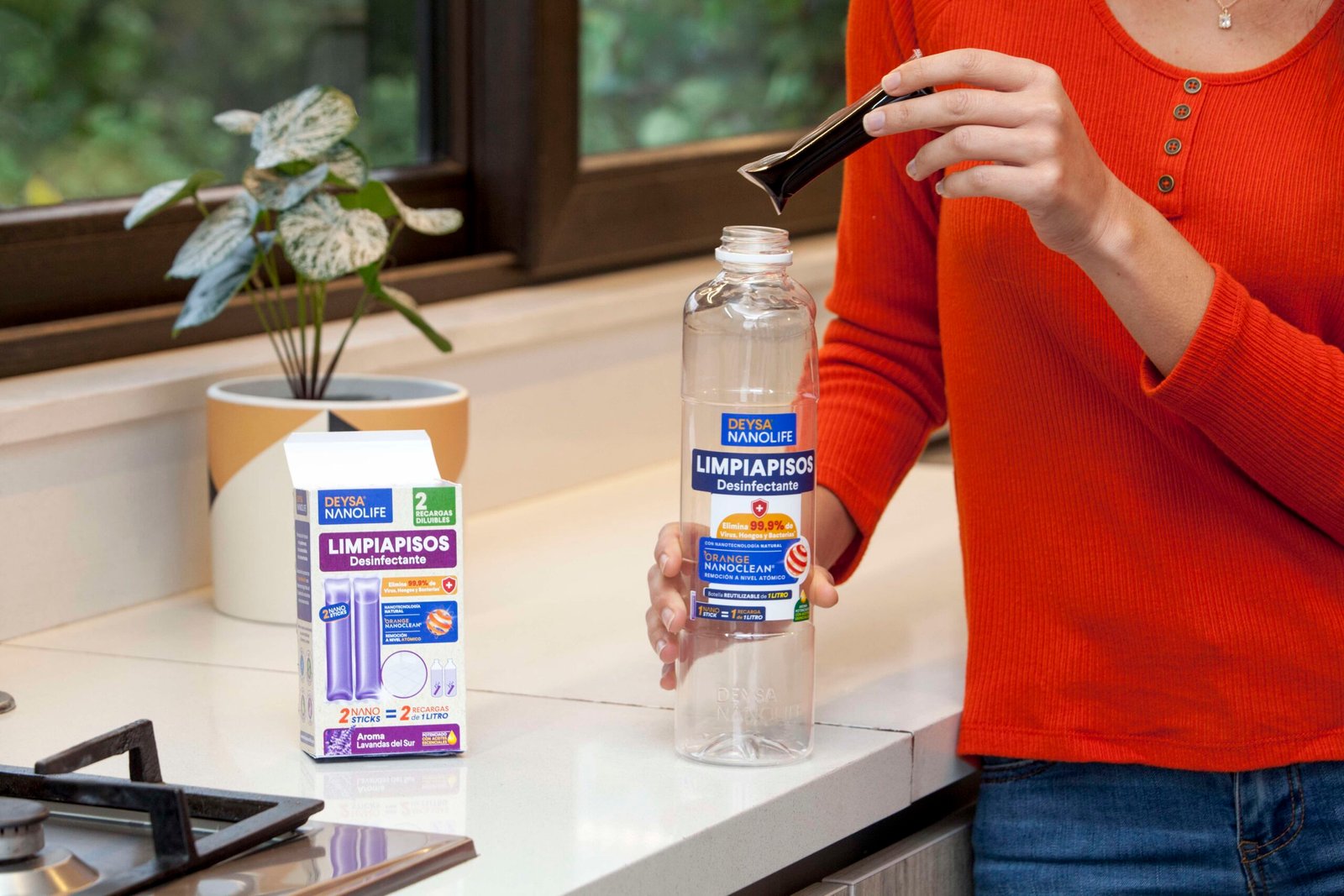 ¿Qué son las nanorecargas?: la alternativa sustentable para reducir plásticos de un solo uso en la industria de la limpieza