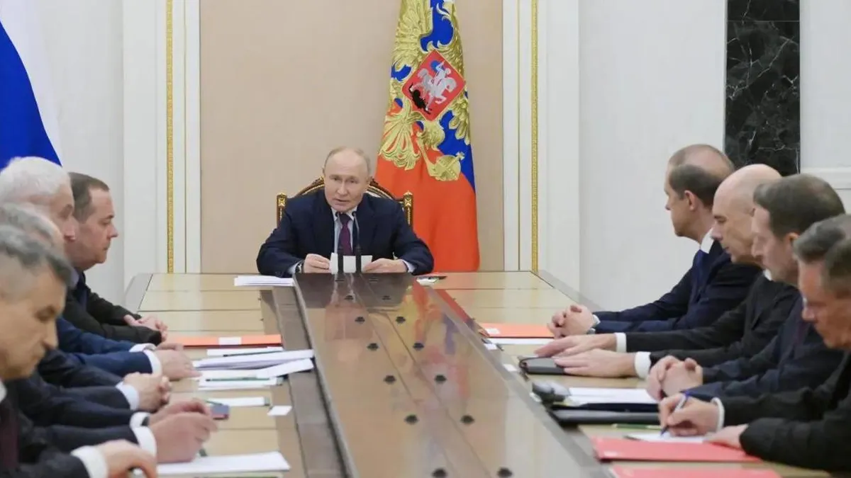 Kremlin amenaza con respuesta nuclear ante posibles ataques occidentales a Rusia.