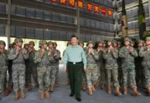 Xi Jinping insta al Ejército chino a fortalecer sus capacidades de combate.