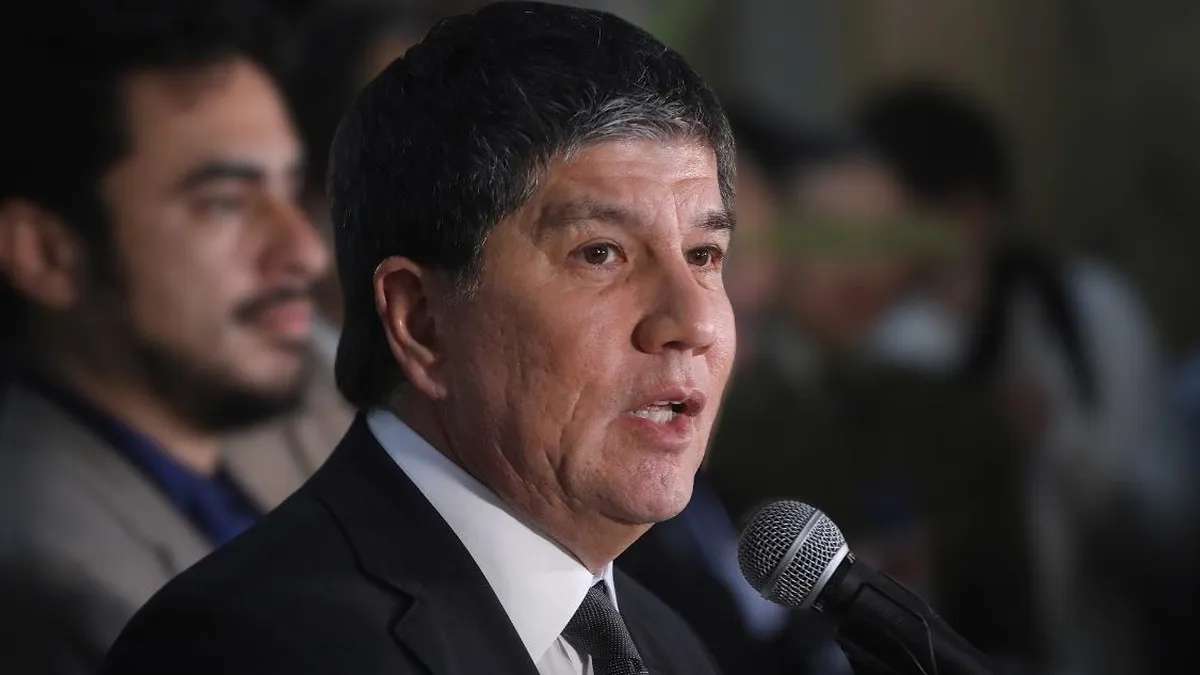 Expulsión de Manuel Monsalve del PS tras su renuncia y acusaciones graves en su contra