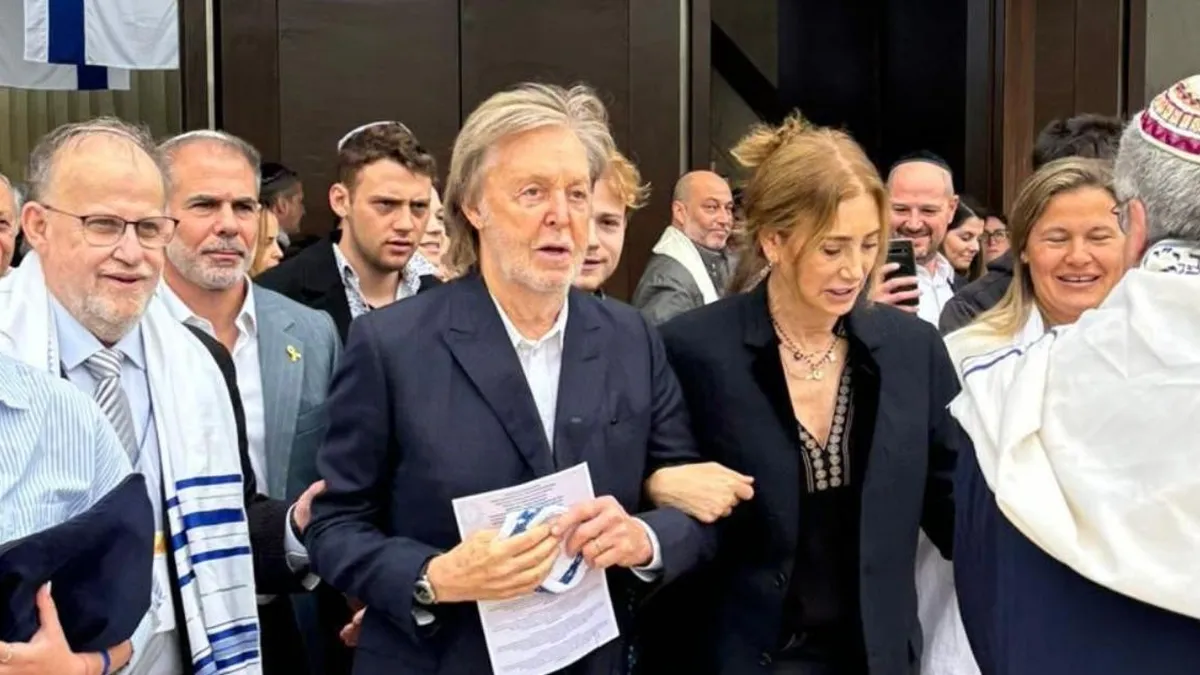Paul McCartney honra el Yom Kipur con una visita a sinagoga en Lo Barnechea durante su gira