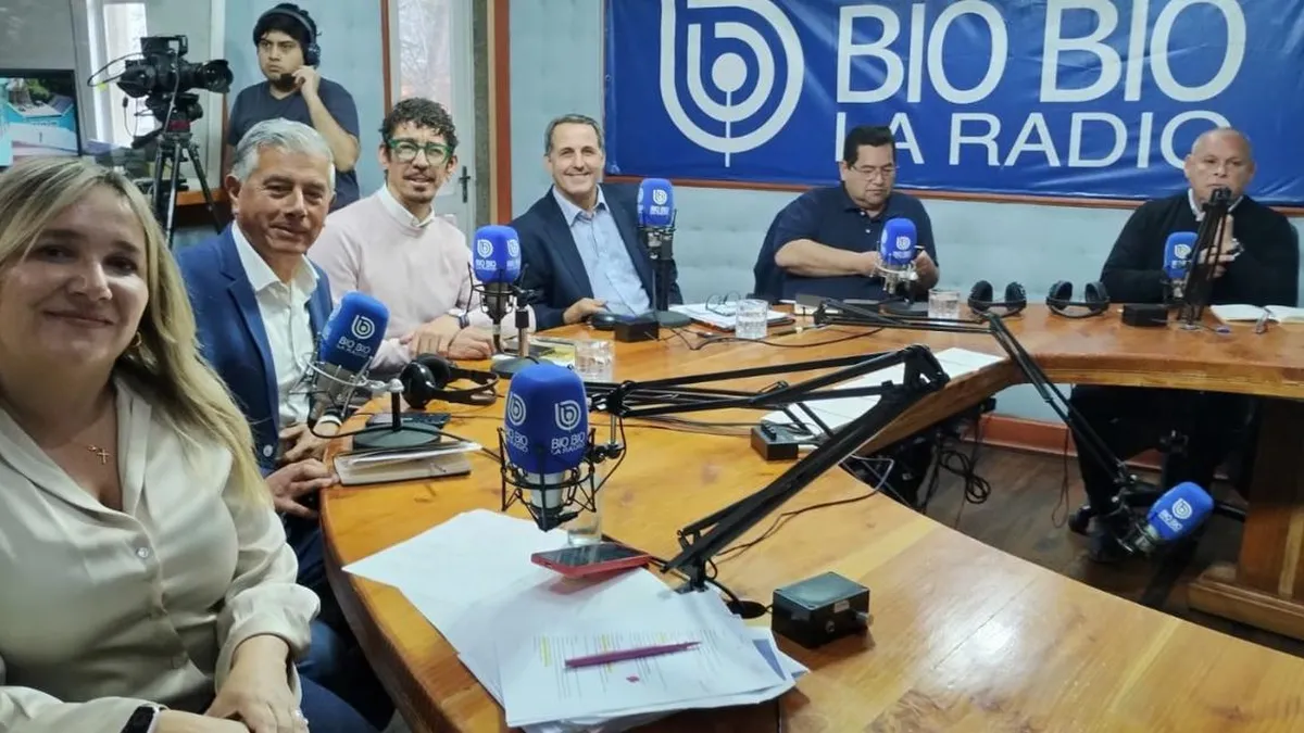 Tensión entre candidatos de derecha en debate previo a elecciones de gobernador en Valparaíso