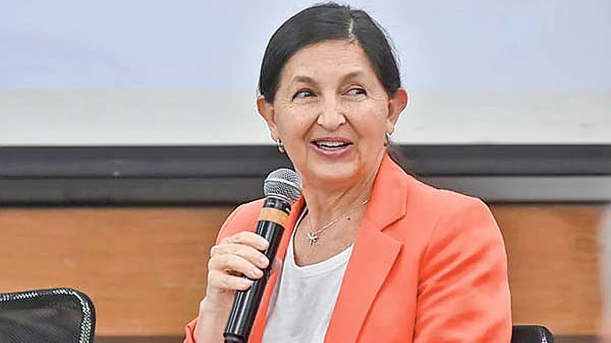 Rectora de la Universidad Santo Tomás alerta sobre el impacto de nuevos aranceles en la educación superior