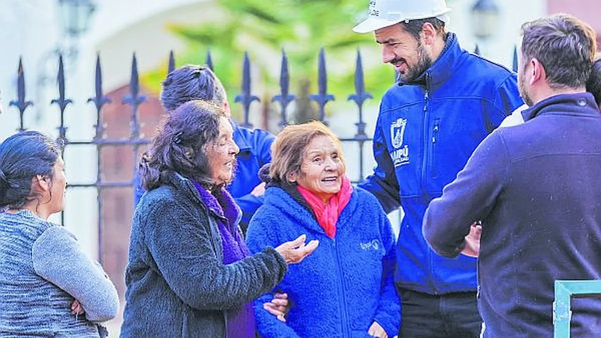 Vodanovic se compromete a extender el Metro al Poniente de Maipú y mejorar la infraestructura local