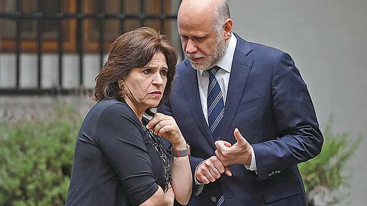 Elizalde se entera del caso Monsalve por la prensa y renuncia Ana Lya Uriarte como asesora