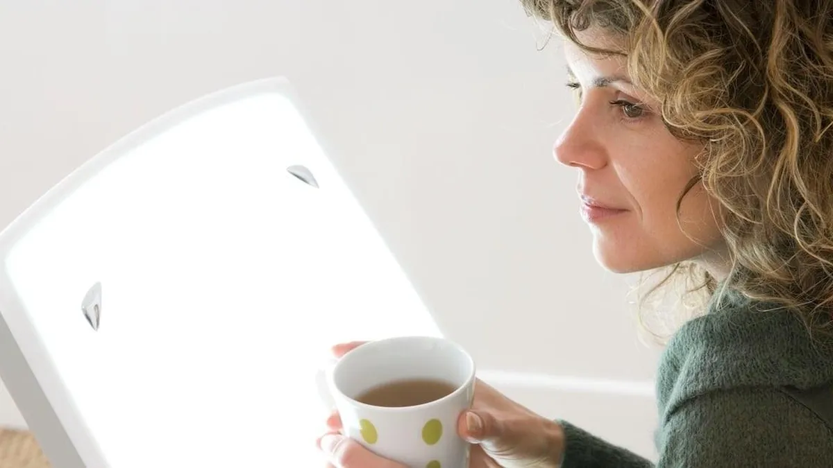 La terapia de luz brillante: una solución efectiva para la depresión.