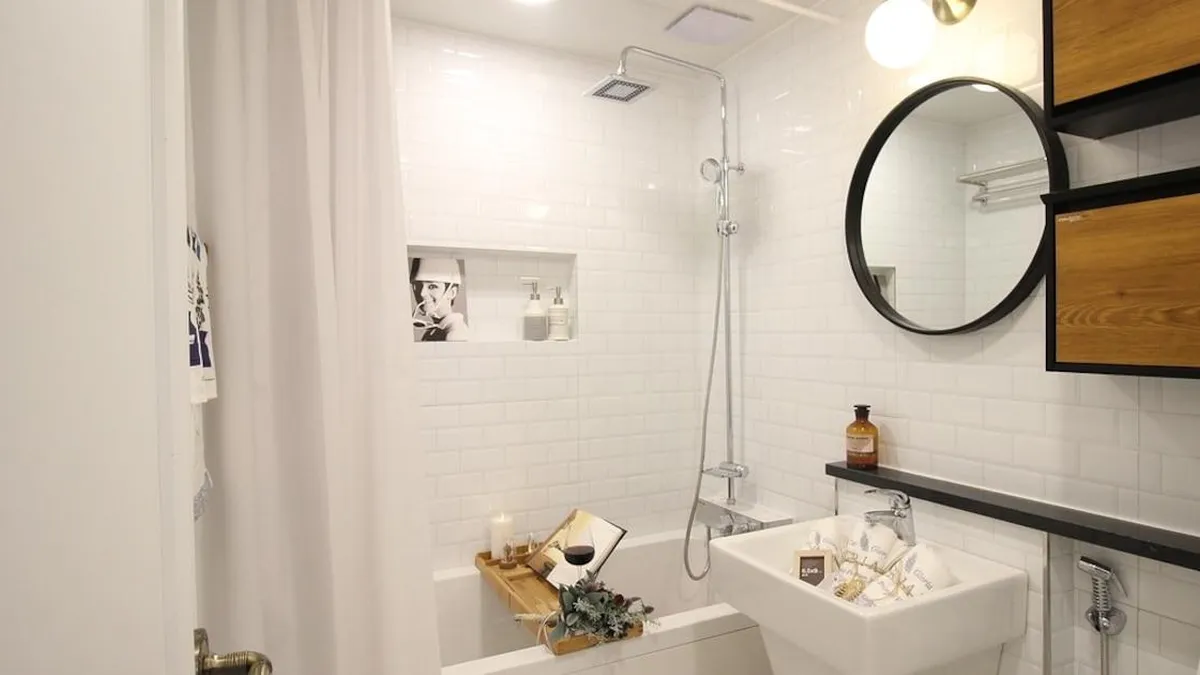 Mamparas de vidrio: la alternativa moderna que transforma el baño y mejora la higiene