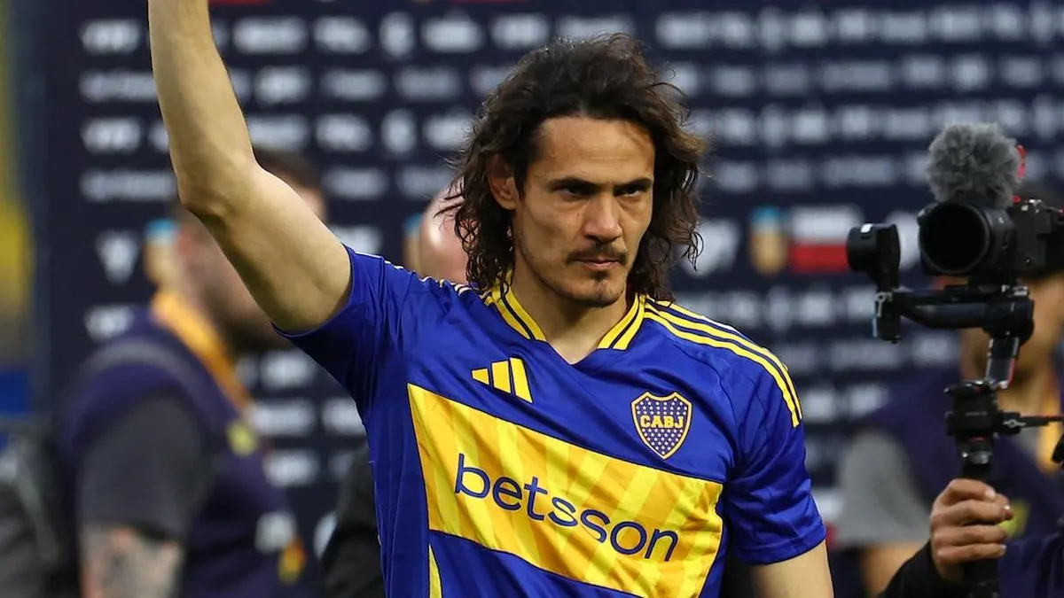 Cavani agradece a los hinchas de Boca por su apoyo y reafirma su compromiso con el club