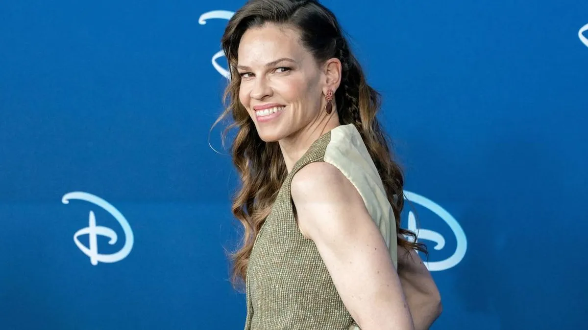 Hilary Swank se une al elenco de la esperada tercera temporada de Yellowjackets
