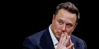 Elon Musk adquiere AirTags para optimizar la gestión de Twitter y su logística.