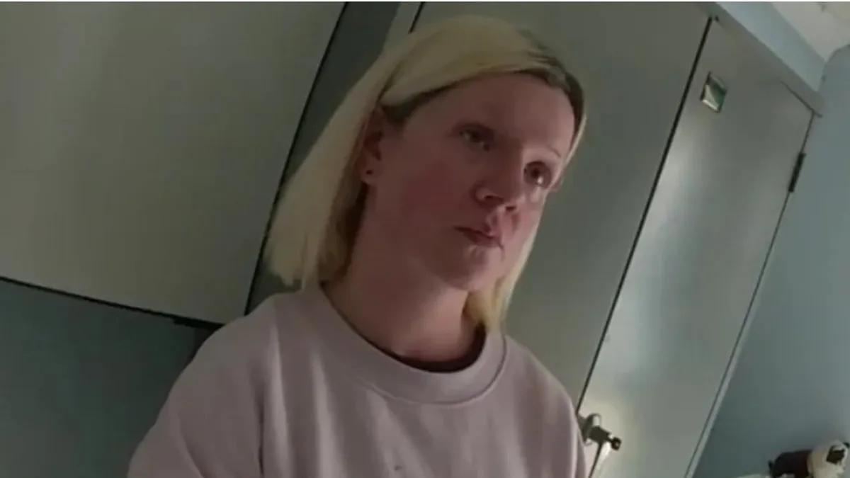 Mujer confiesa haber asesinado a sus padres y vivir con sus cuerpos por años en Essex