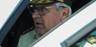 General Ricardo Yañez se pronuncia tras su formalización: 'El pago de Chile'.