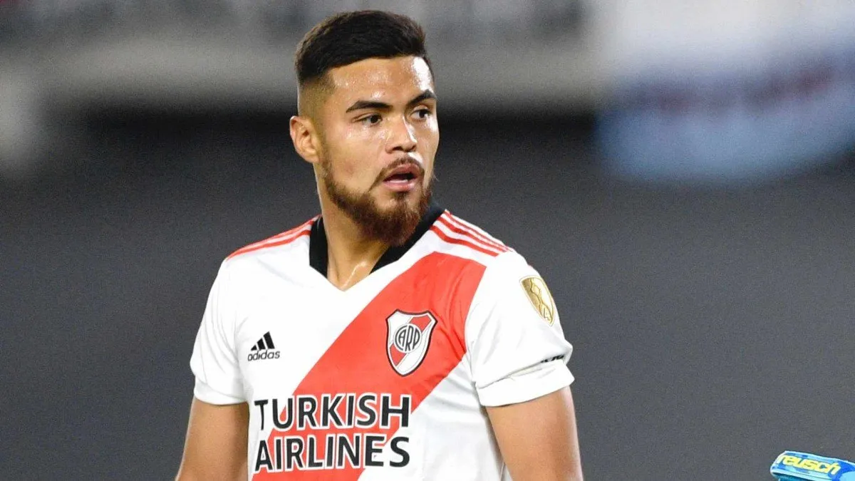 El polémico intercambio de camisetas de Paulo Díaz que indignó a los hinchas de River Plate