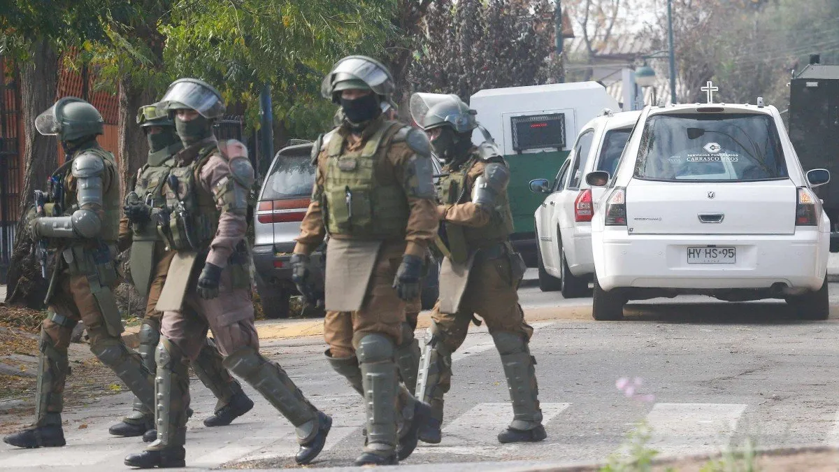 Funeral de ‘Enzo Bombazul’ en La Pintana genera alerta y despliegue policial por riesgo extremo