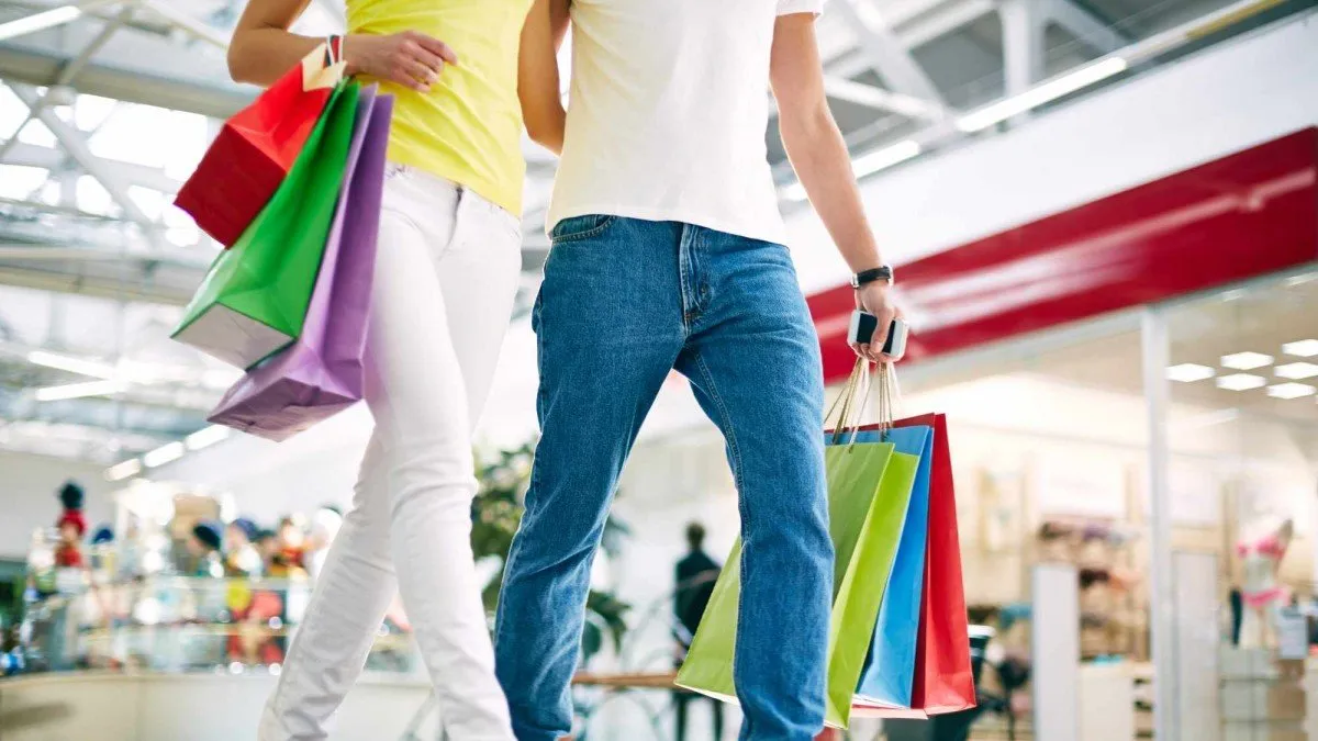 Descubre las oportunidades laborales en Fashion's Park y postúlate hoy.