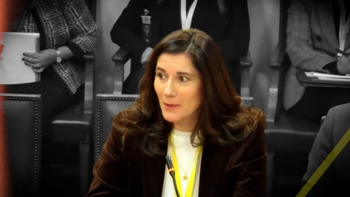 Cristina Vilches, exjefa de Inteligencia, acusada de amedrentar a funcionaria baleada en estallido