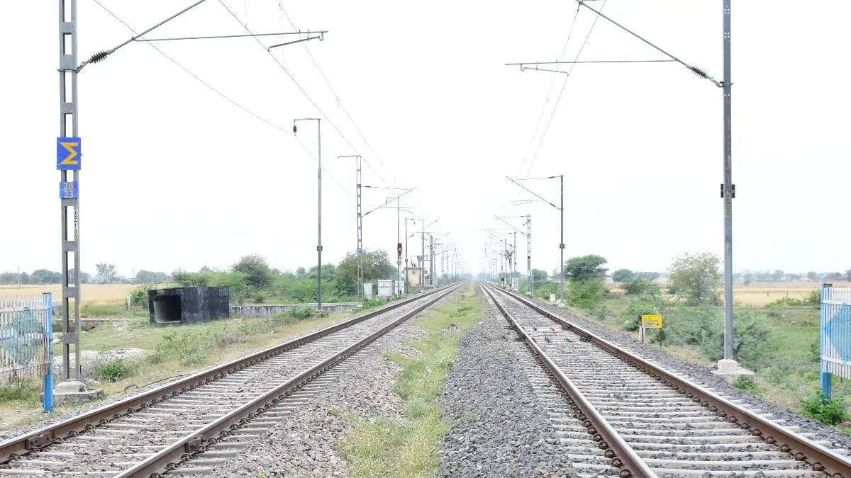 Peatón fallece tras ser atropellado por tren en San Rosendo al cruzar por un paso no habilitado