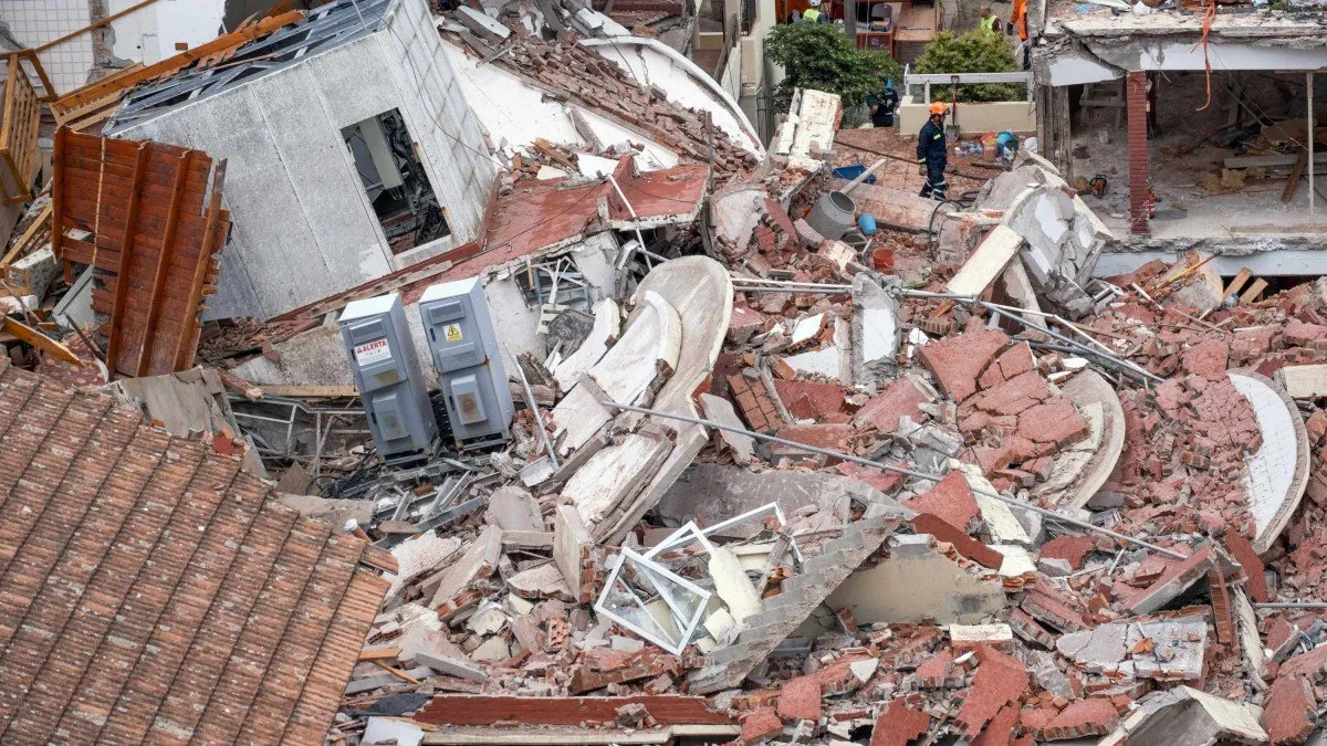 Madre de joven desaparecido en derrumbe de hotel en Argentina clama por su hijo vivo