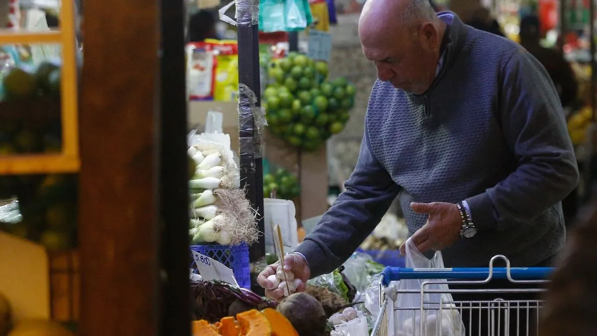 Economistas alertan sobre el costo de vida: “El escenario económico del país no es bueno”