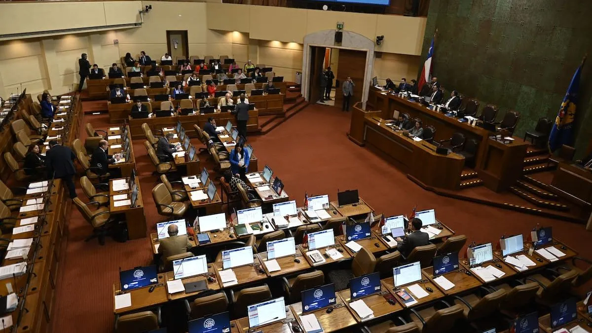 Diputados aprueban el Presupuesto 2025, pero surgen críticas por recortes en Salud y Educación