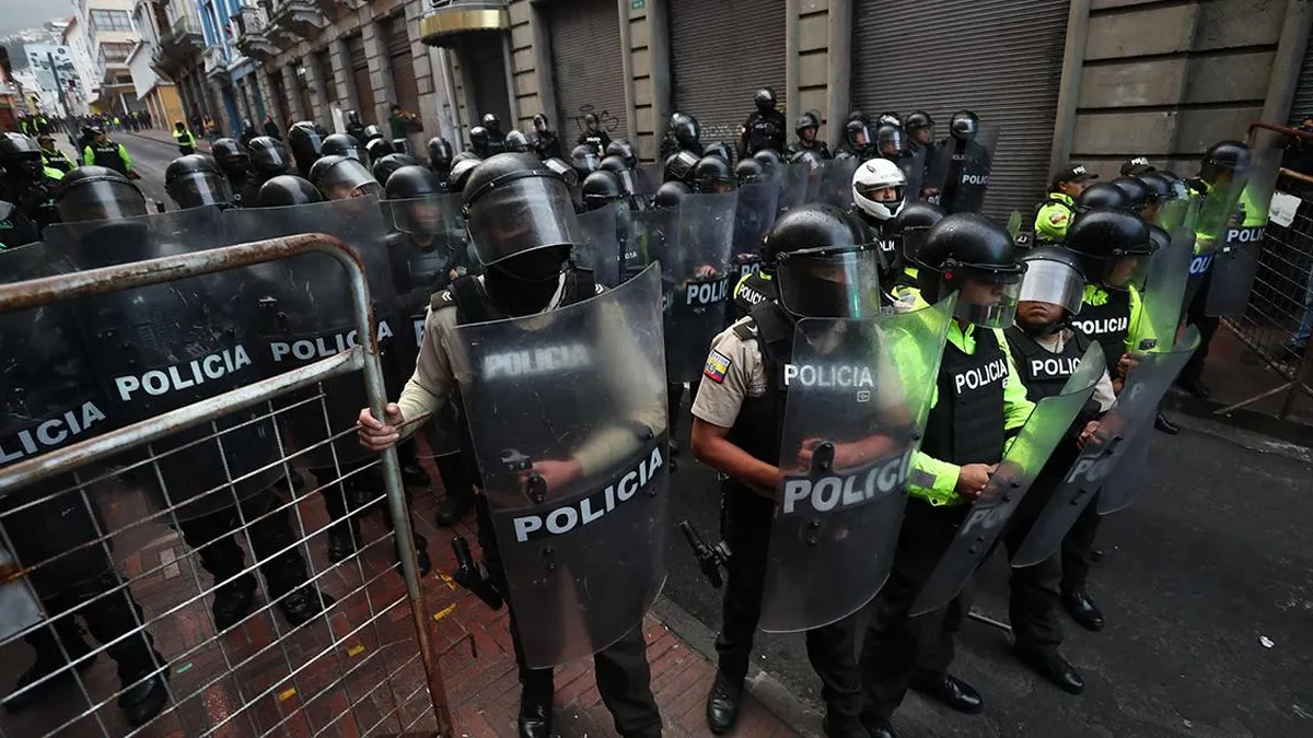 Ecuador: Policía abatió a 100 presuntos delincuentes en 2024, según su comandante general
