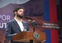 Boric critica al sector privado por el pesimismo que frena la inversión nacional.