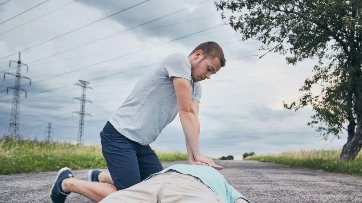 La RCP aumenta drásticamente con ayuda del 911, especialmente para mujeres en paro cardíaco