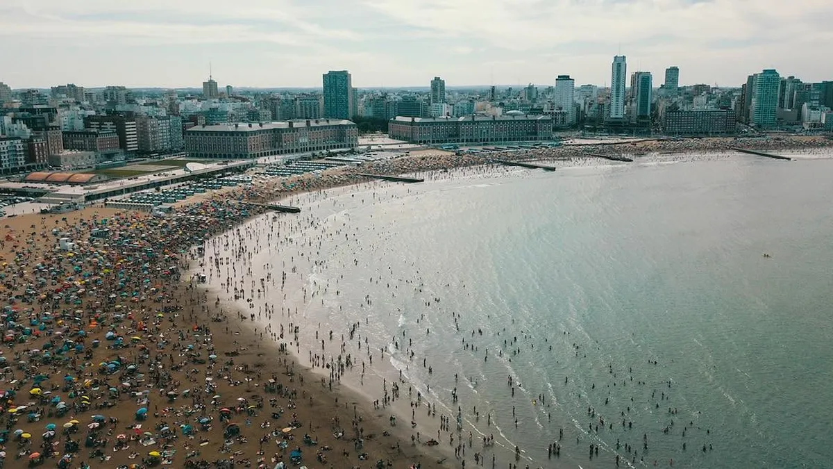 Fin de semana largo: descubre los precios de los micros a las playas de la Costa Atlántica