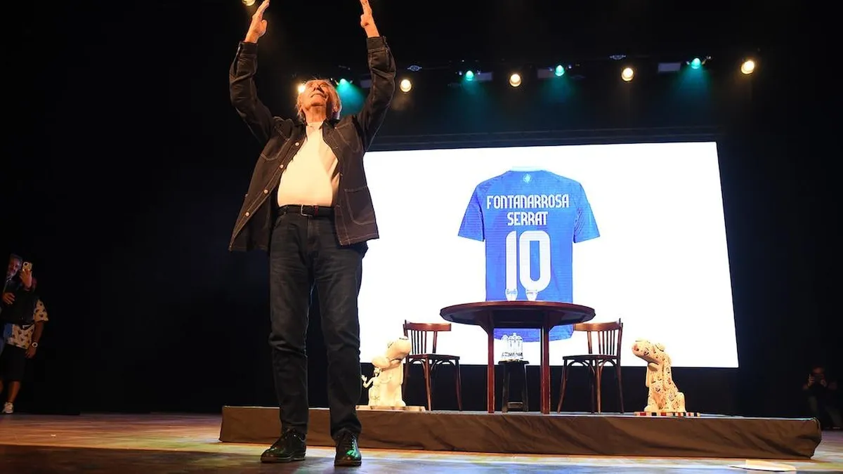 Serrat rinde homenaje a Fontanarrosa en un emotivo tributo en Rosario.